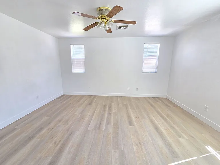 5034 Aesop Ave — Photo 12