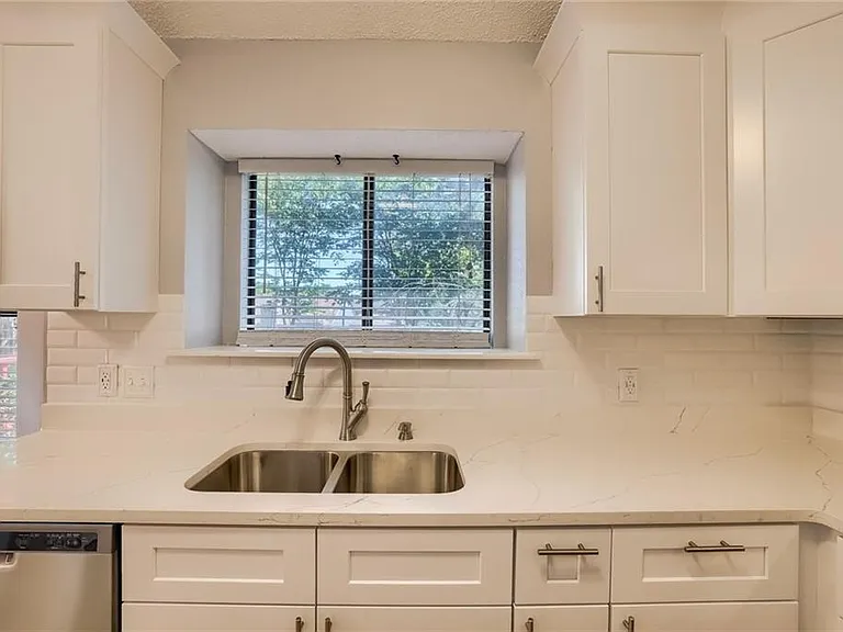 15025 Wells Port Dr — Photo 14