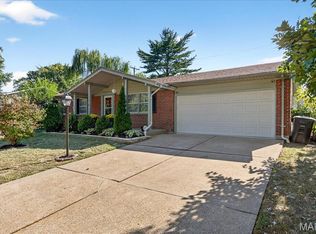 354 Burncoate Dr, Saint Louis, MO