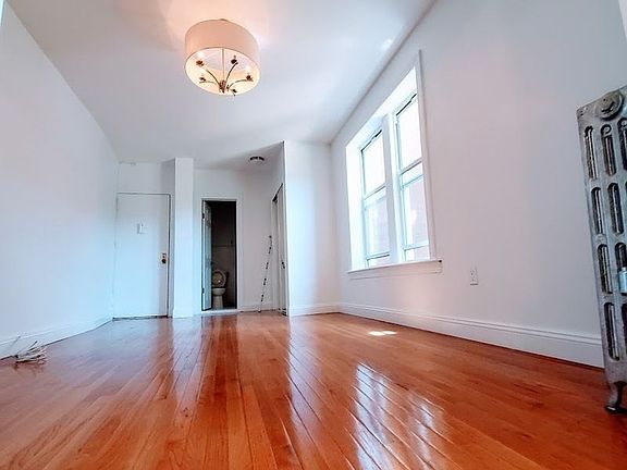 5th image of 3926 62nd St APT 1C