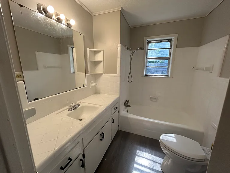 1409 Central Ave — Photo 4