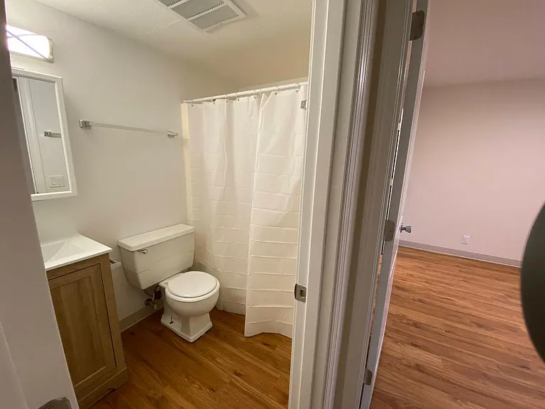 3306 Grand Ave #8 — Photo 8