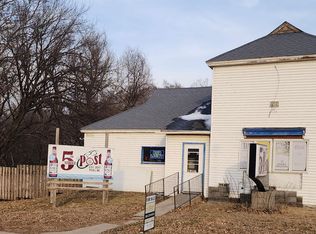 721 5th St, Peru, NE 68421