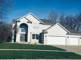 11655 Gold Fields Dr, Grand Ledge, MI 48837