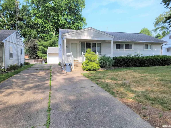 37 Meadowlark Ln, Springfield, IL 62702