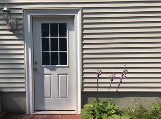 61 Evelyn Rd, Needham, MA 02494