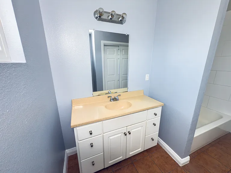 10923 California Ave #A — Photo 12