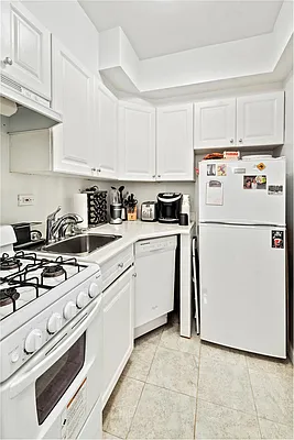 Rented by LG Fairmont Group | media 5