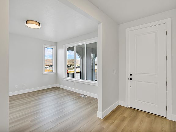 4th image of 82 E 1900 S