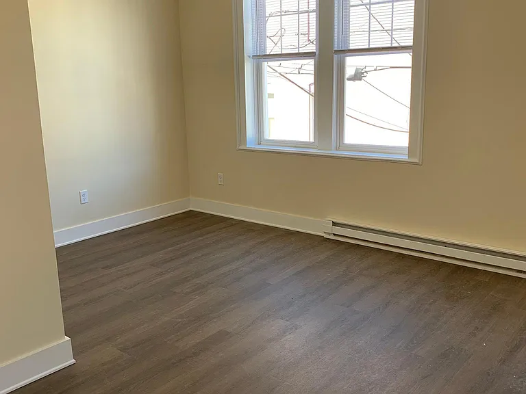 107 Polk St #3 — Photo 2