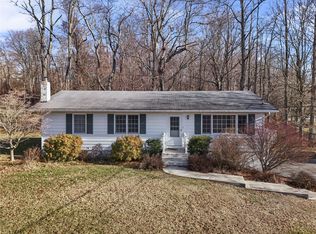 4 Charlotte Dr, Lagrangeville, NY 12540