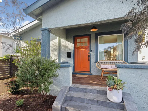 2728 Wallace St, Berkeley, CA 94702