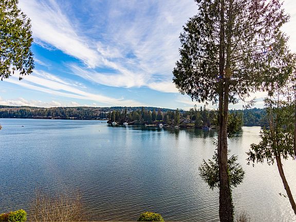 Waterfront 3 Bed/1.75 Bath Condo in Port Ludlow