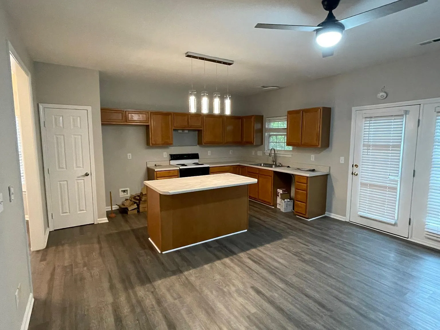 201 Summerston Pl — Photo 3