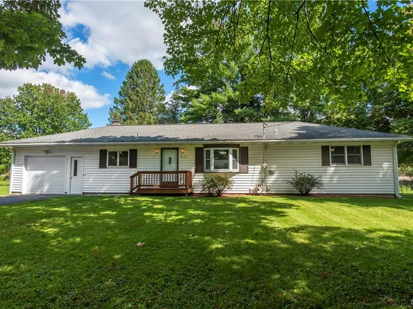 9655 Maynard Dr, Marcy, NY 13403