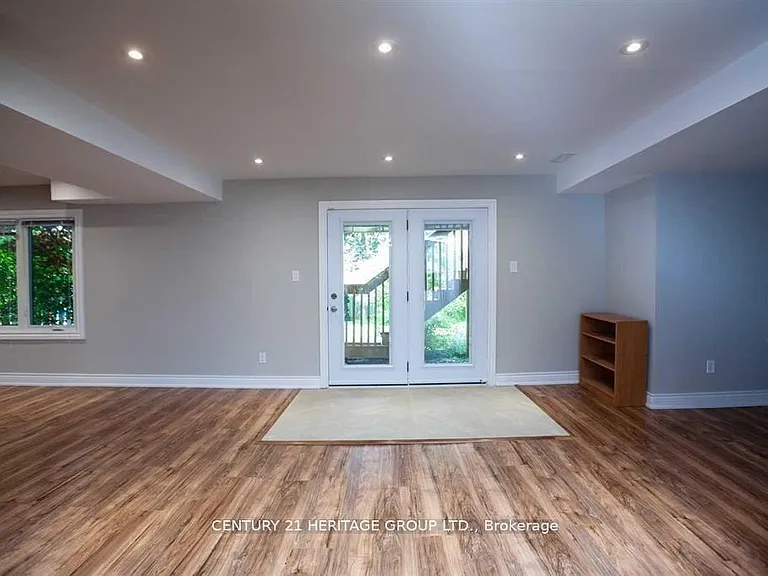 1001 Lockwood Cir — Photo 3