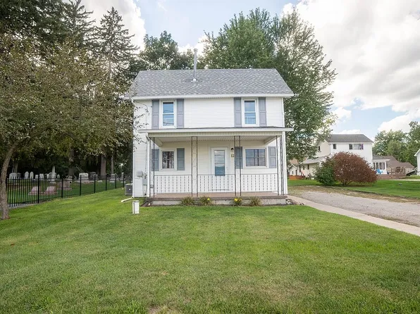 12 Hyde Rd, Clarklake, MI 49234