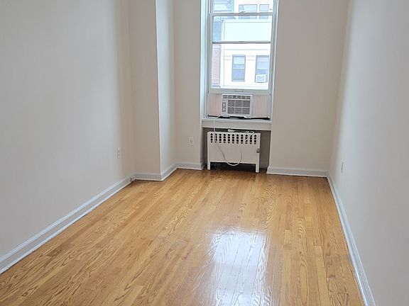 5th image of 115 W 75th St #5A