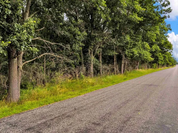 Ceylon Rd, New Lisbon, WI 53950