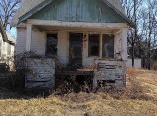 19352 Yacama Rd, Highland Park, MI 48203