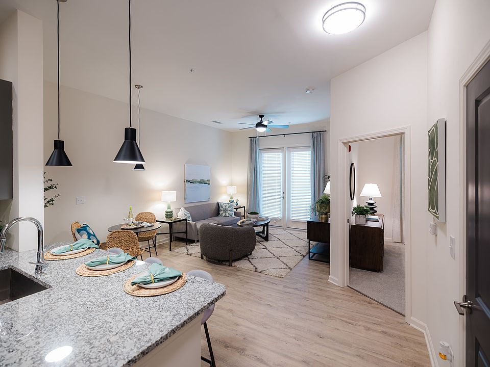 Hudson Renaissance 1027 Ashes Dr Wilmington NC Zillow