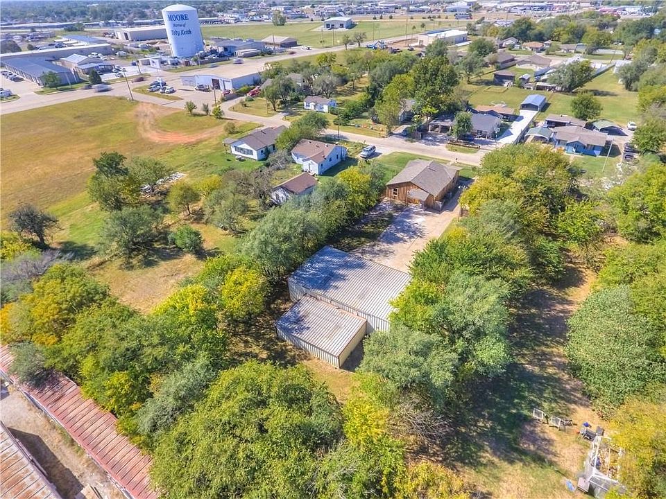 1st image of 2828 Poplar Dr