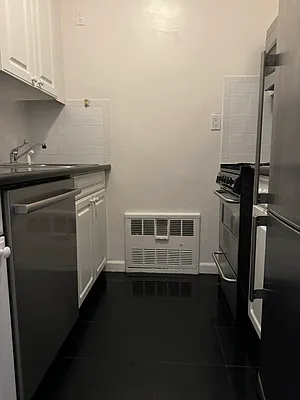 Rented by Douglas Elliman | media 4