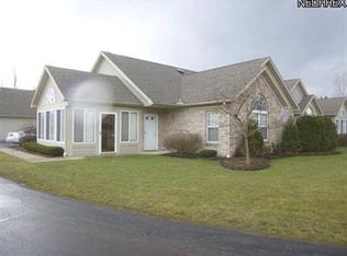 602 Willow Brook Dr NE, Warren, OH 44483