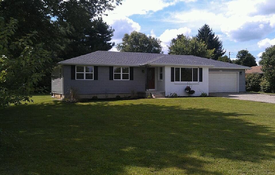 1st image of 1635 Suburban Dr