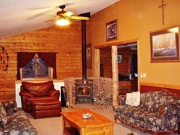 4th image of 1215 Willow Way
