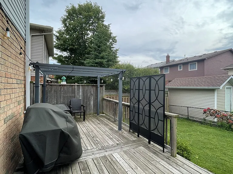 2140 Clipper Cres — Photo 23