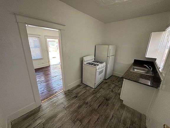3rd image of 1045 E 4th St #6