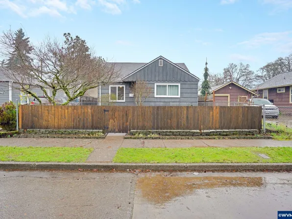 1130 15th St SE, Salem, OR 97302