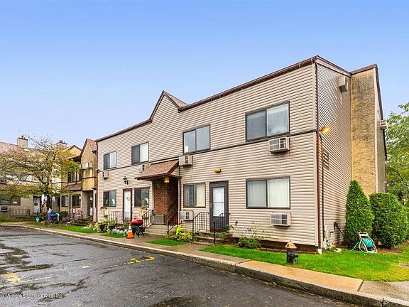 2nd image of 360 Barlow Ave APT 33