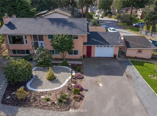 2432 205th Pl SW, Lynnwood, WA 98036