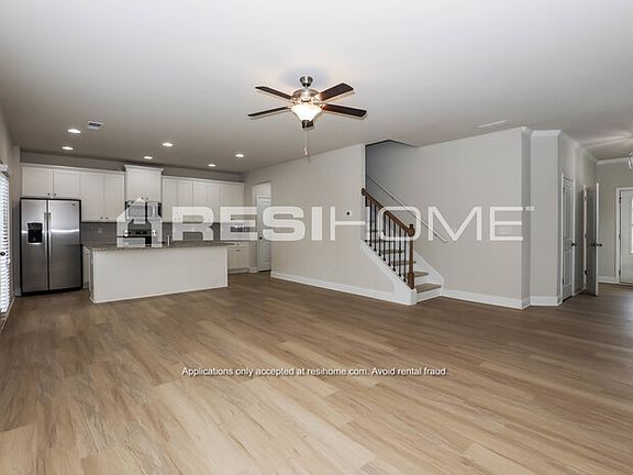 4th image of 601 Verdant Crane Ct