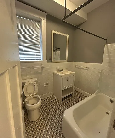 6007 Waterman Blvd — Photo 13