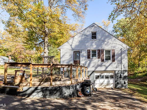 4th image of 312 Beechwood Dr