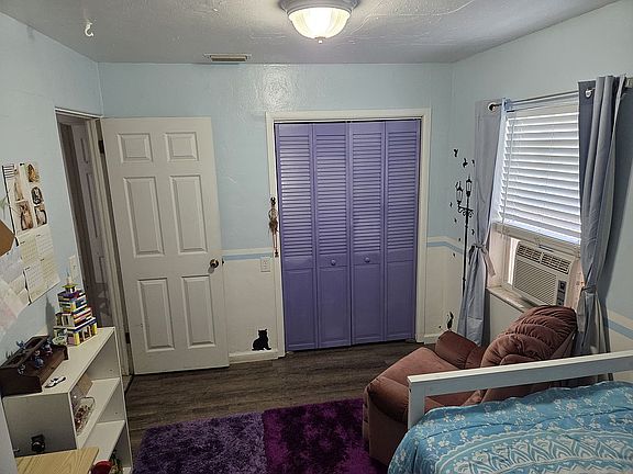 1st bedroom