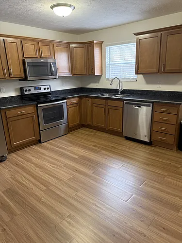 CROSSFIELD TOWNHOMES Photo 1