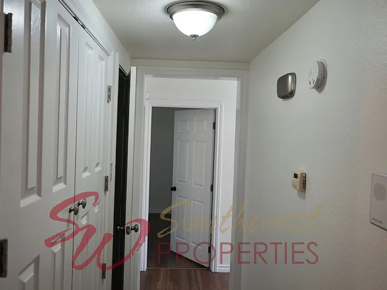 1590 N Race St — Photo 15