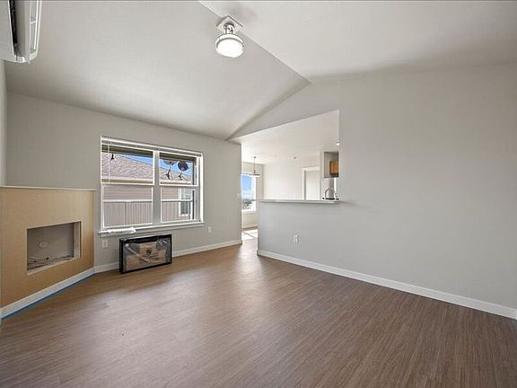 3rd image of 6005F Chapel Hill Blvd #F201