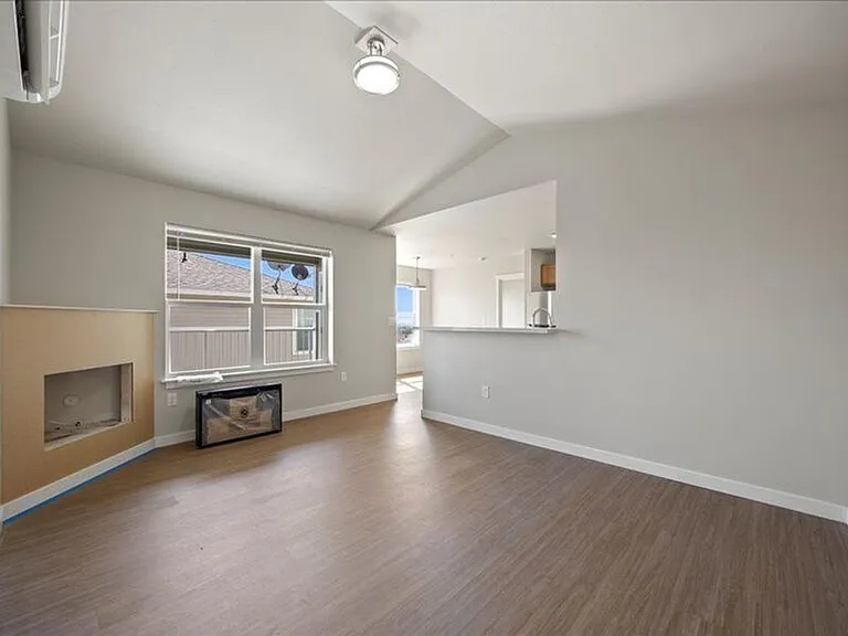 6005F Chapel Hill Blvd #F201 — Photo 3