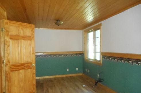 4th image of 28027 Bayshore Dr NW
