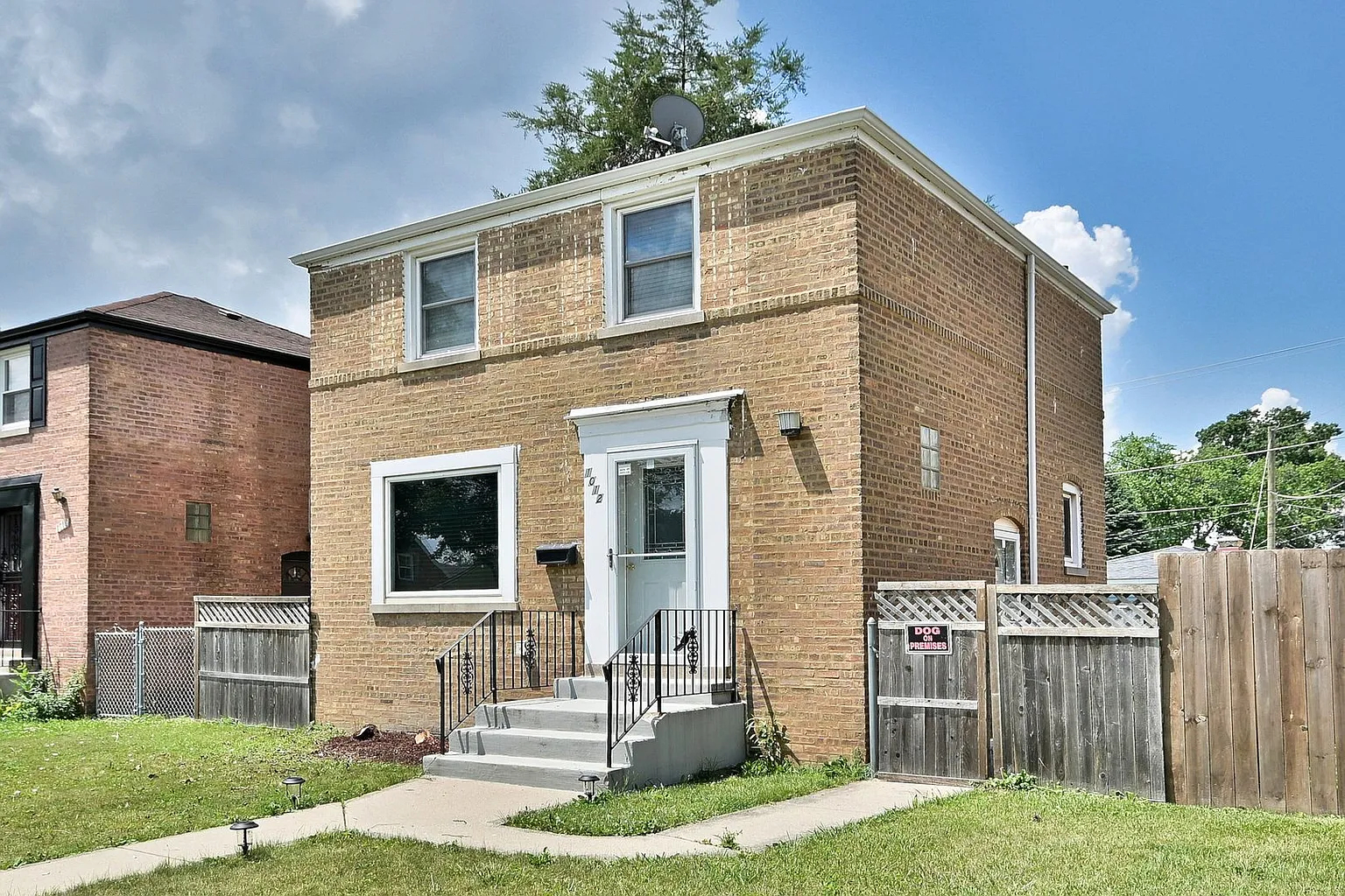 1012 Marshall Ave photo 1