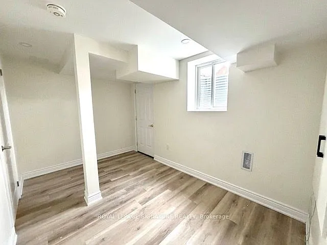 362 Landsborough Ave #BASEMENT — Photo 8