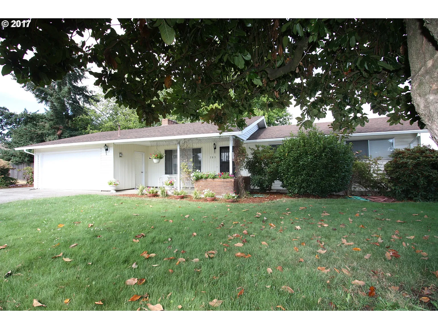 583 NE Birchwood Rd photo 1