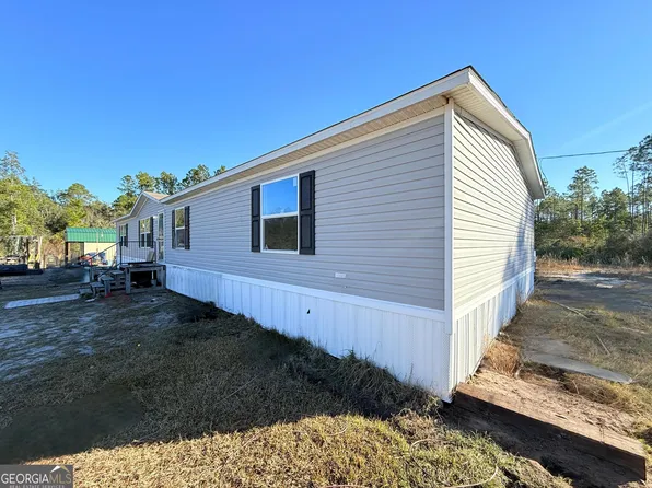 321 Alamo Ln, Folkston, GA 31537