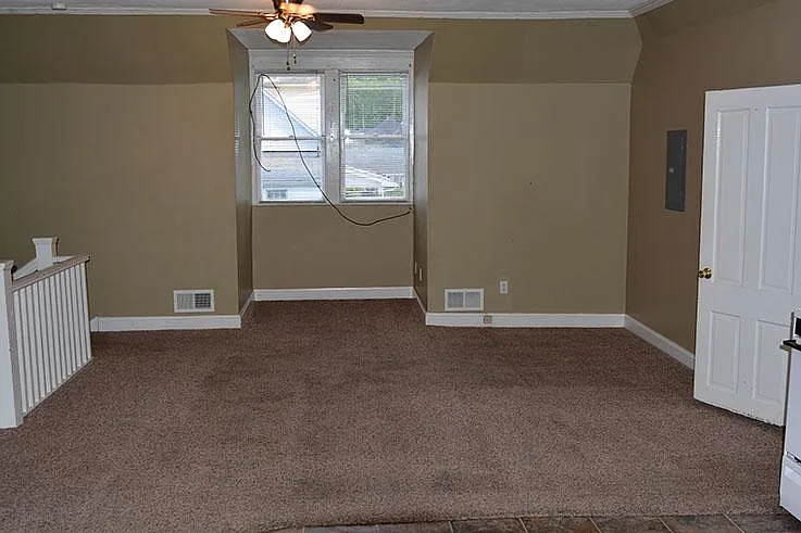 315 Thompson St #3 — Photo 10