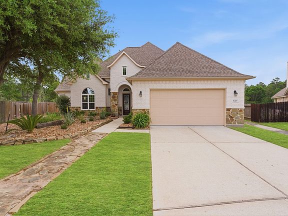 3rd image of 8403 Greenridge Manor Ln